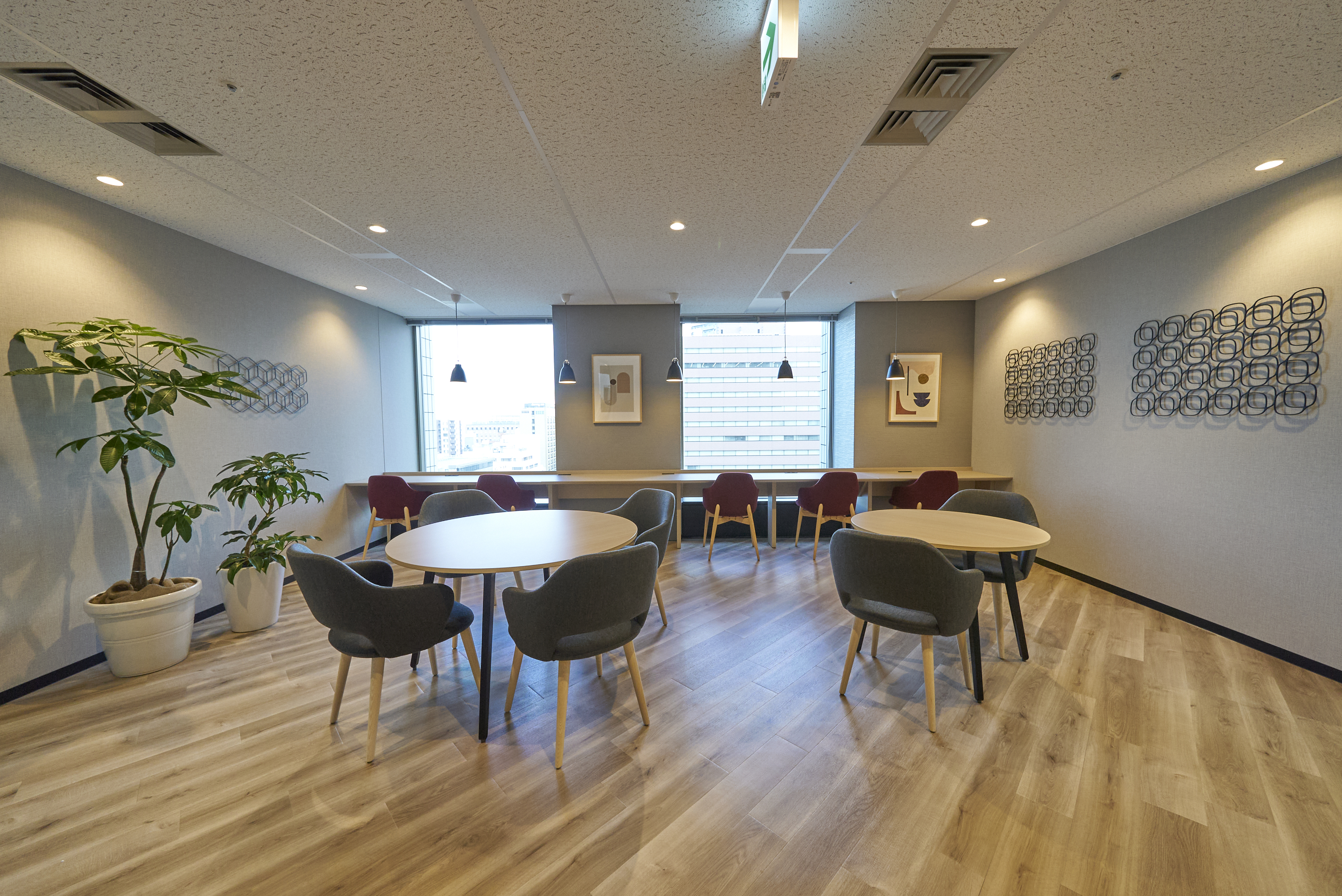 会社概要 ヒーロー